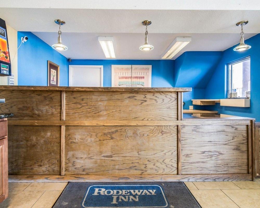 Rodeway Inn Пуебло Екстер'єр фото