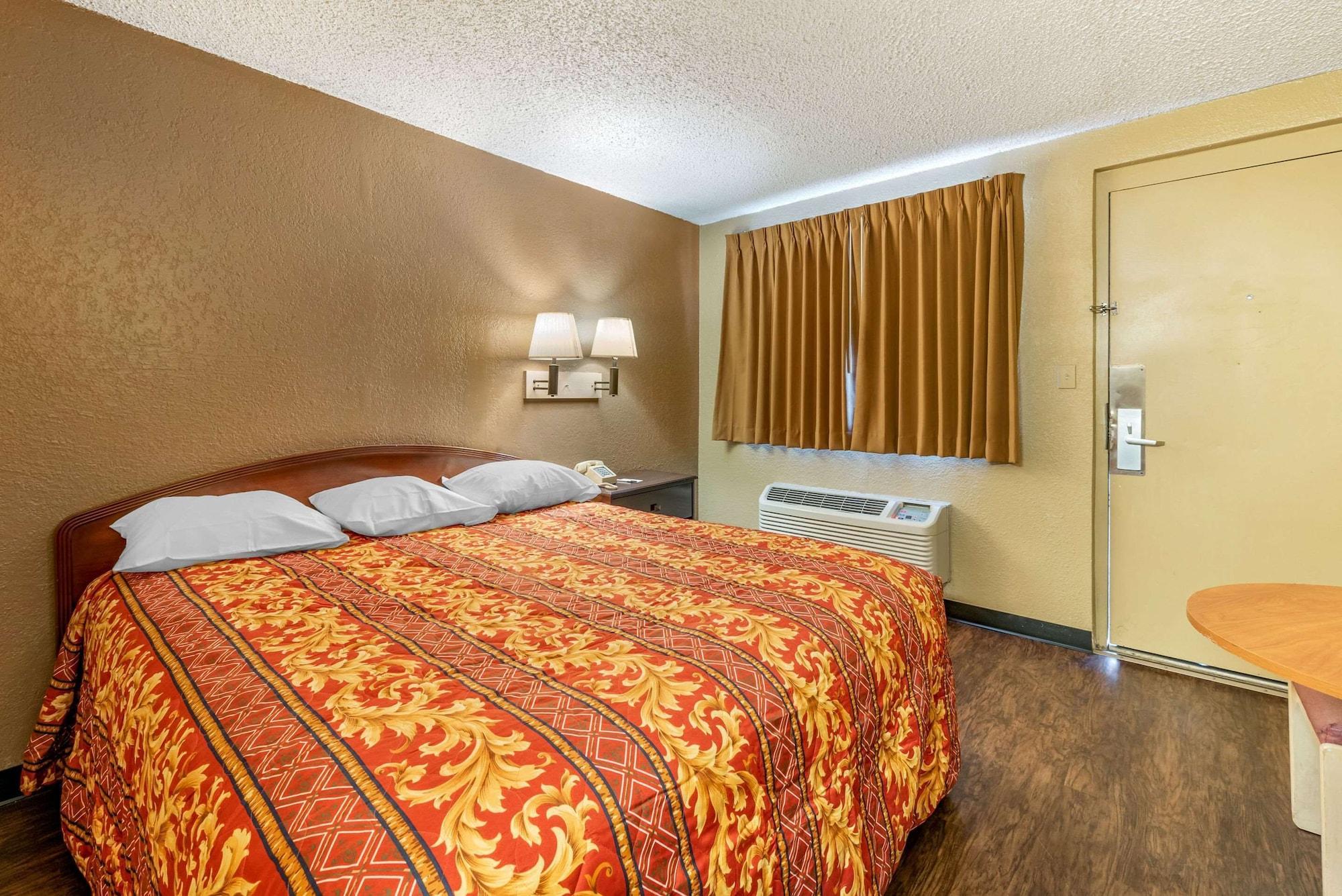 Rodeway Inn Пуебло Екстер'єр фото