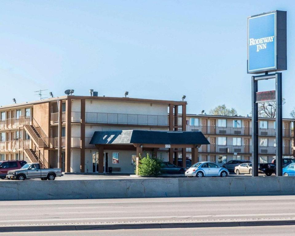 Rodeway Inn Пуебло Екстер'єр фото