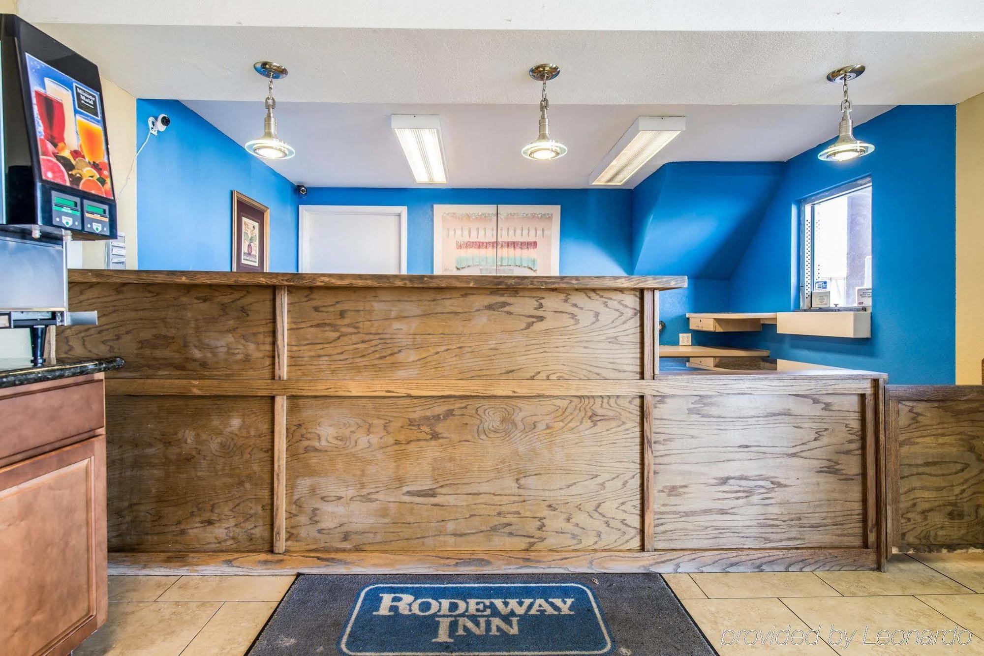 Rodeway Inn Пуебло Екстер'єр фото